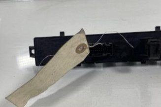 Bouton de warning PEUGEOT 3008 1