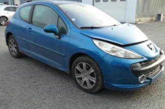 Pretensionneur de ceinture avant gauche PEUGEOT 207