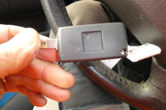 Pretensionneur de ceinture avant gauche PEUGEOT 207