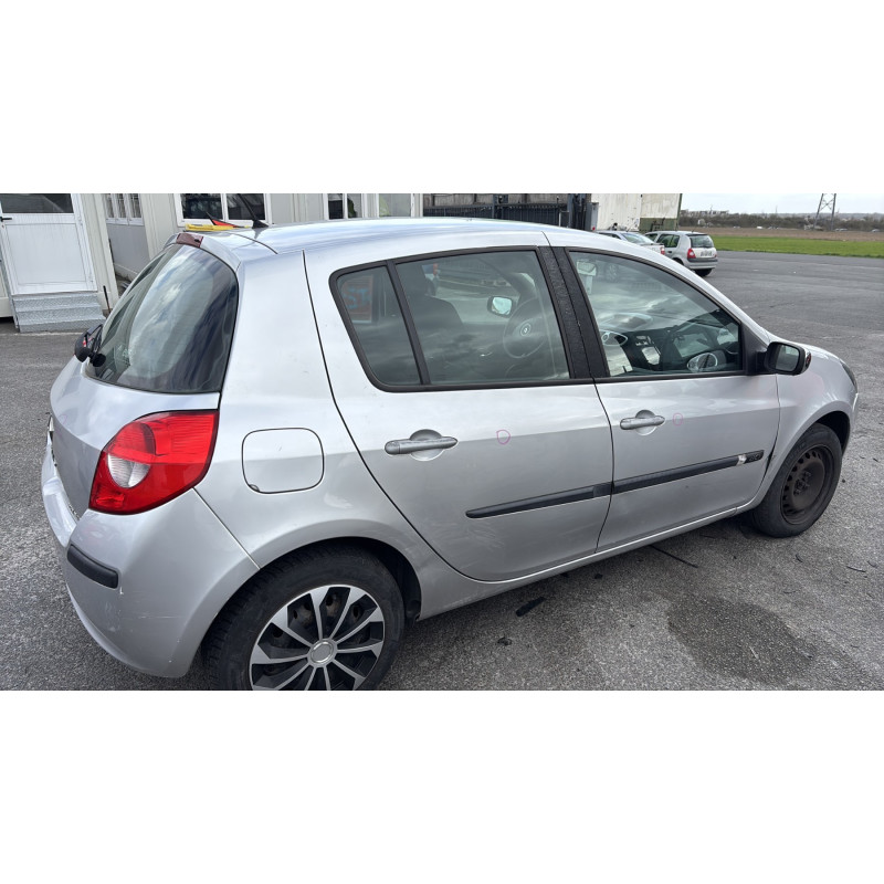 Pivot de moyeu avant droit RENAULT CLIO 3 Photo n°9