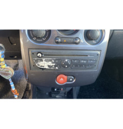 Attache ceinture arriere droit RENAULT CLIO 3