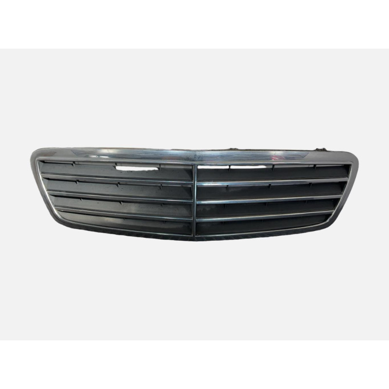 Calandre MERCEDES CLASSE C 203 Photo n°1