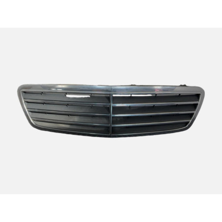Calandre MERCEDES CLASSE C 203 Photo n°1