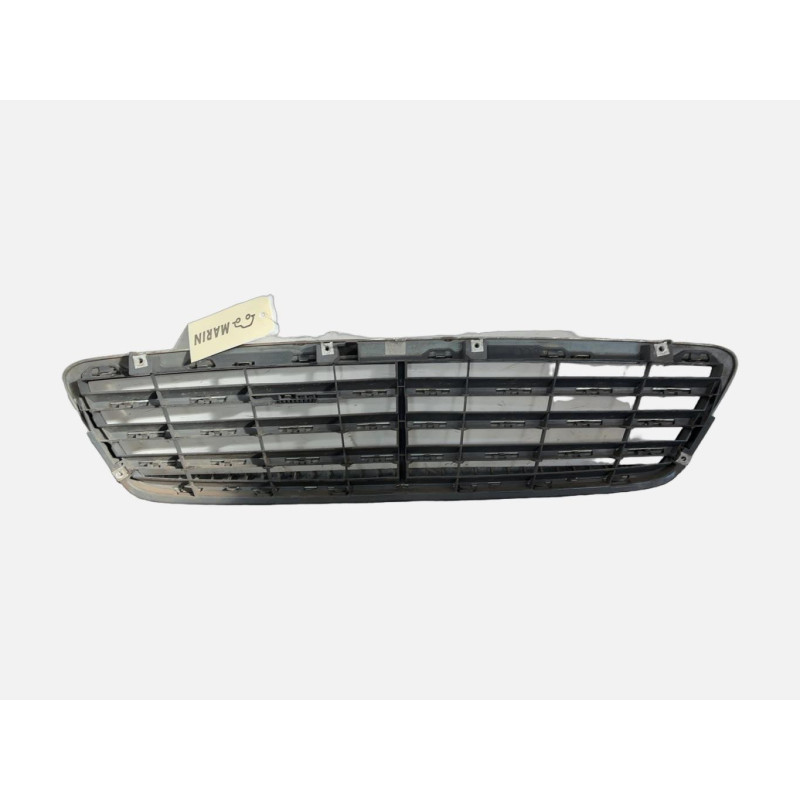 Calandre MERCEDES CLASSE C 203 Photo n°4
