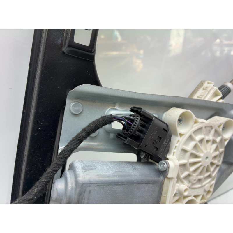 Leve vitre electrique avant droit MERCEDES CLASSE C 203 Photo n°2