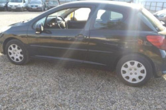 Pretensionneur de ceinture avant droit PEUGEOT 207