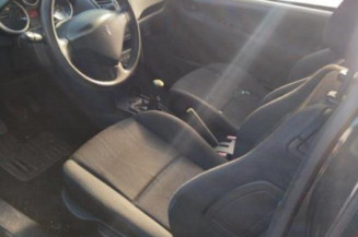 Pretensionneur de ceinture avant droit PEUGEOT 207