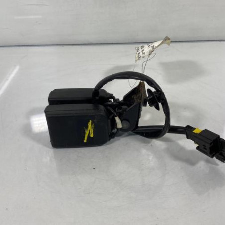 Attache ceinture arriere droit PEUGEOT 207