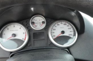 Attache ceinture arriere droit PEUGEOT 207