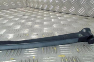 Bras essuie glace arriere VOLKSWAGEN FOX Photo n°1