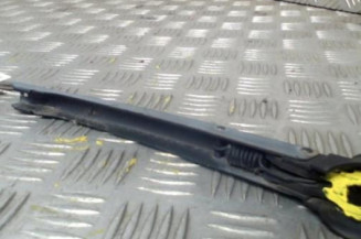 Bras essuie glace arriere VOLKSWAGEN FOX