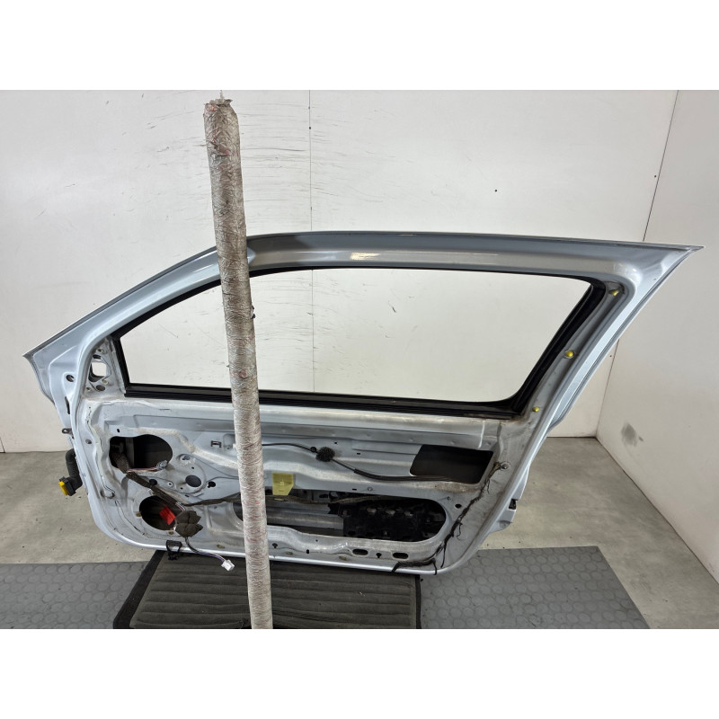 Porte avant droit RENAULT CLIO 2 CAMPUS Photo n°4