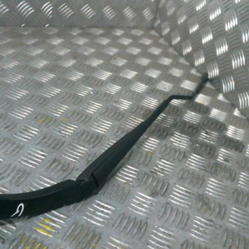 Bras essuie glace avant gauche RENAULT CAPTUR 1 Photo n°1