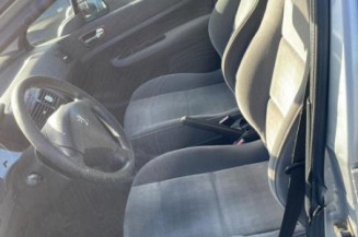 Serrure avant droit PEUGEOT 307