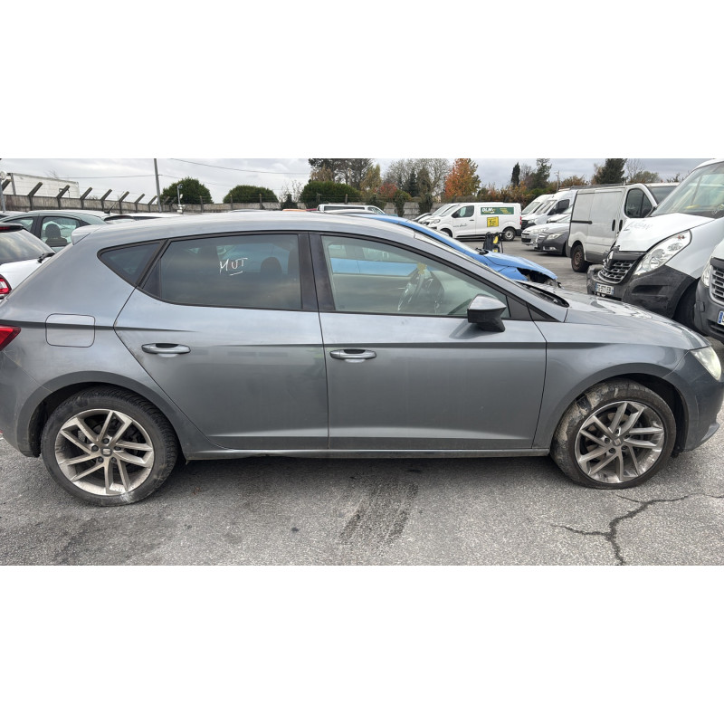 Pare choc arriere SEAT LEON 3 Photo n°13