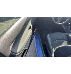 Pretensionneur de ceinture avant droit PEUGEOT 206