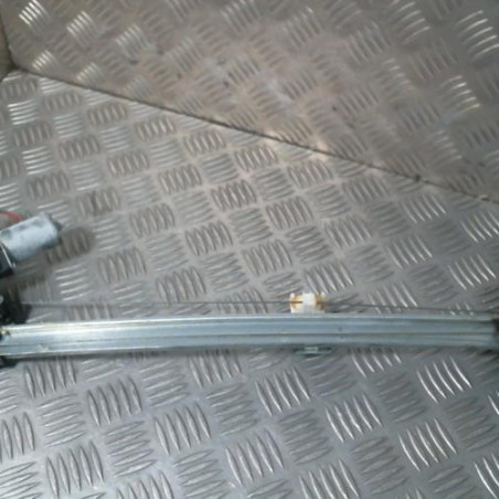 Leve vitre electrique avant droit SUZUKI SWIFT 5 Photo n°1