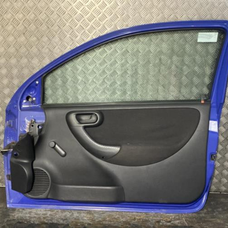 Porte avant droit OPEL CORSA C Photo n°4