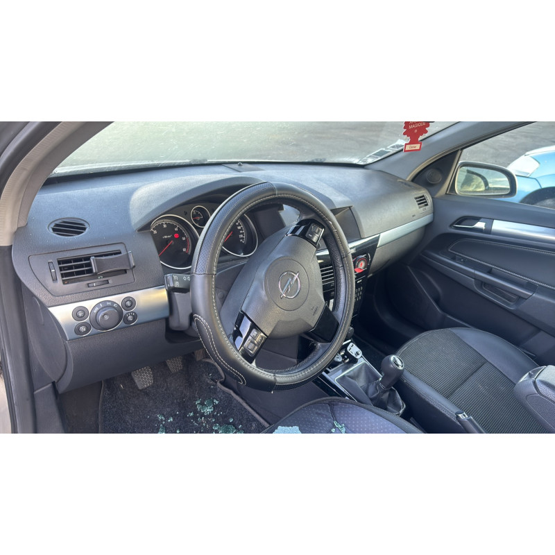 Capot OPEL ASTRA H Photo n°19