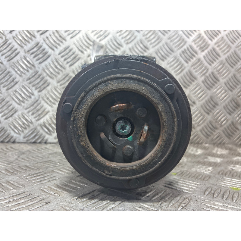 Compresseur clim OPEL ASTRA J Photo n°5