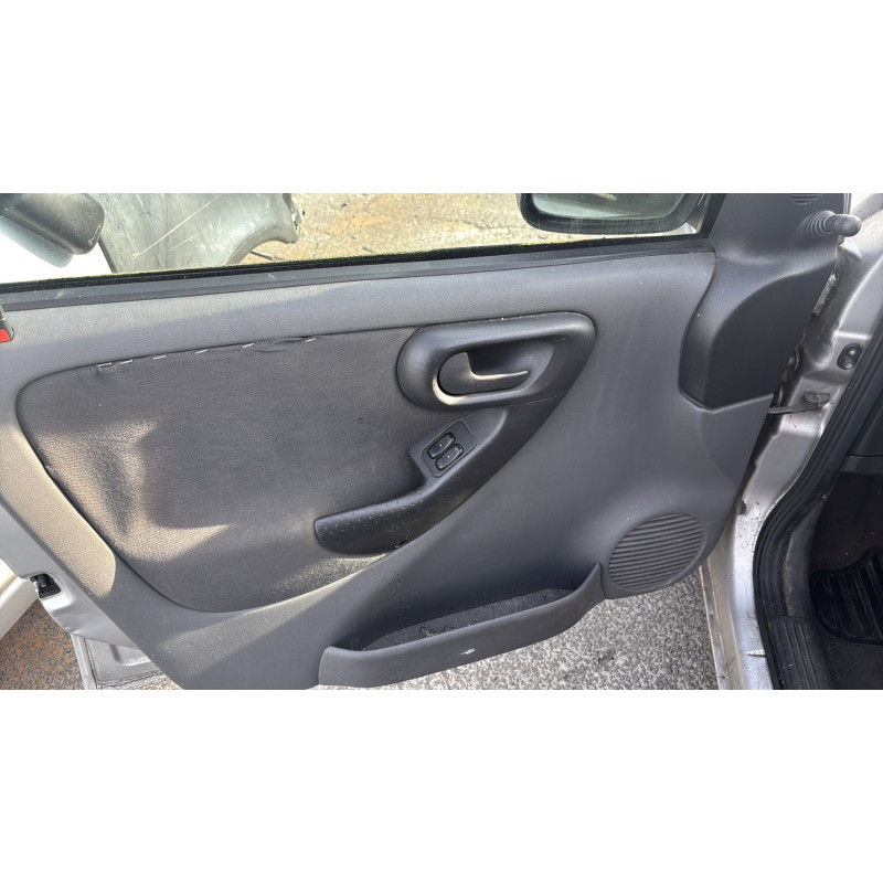 Optique avant principal droit (feux)(phare) OPEL CORSA C Photo n°15