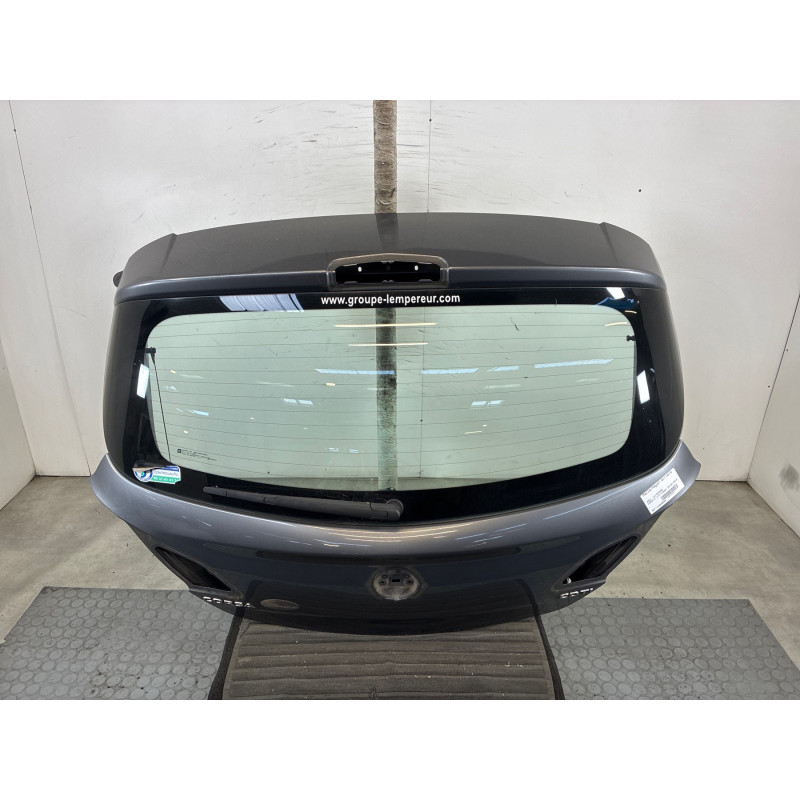 Malle/Hayon arriere OPEL CORSA E Photo n°4