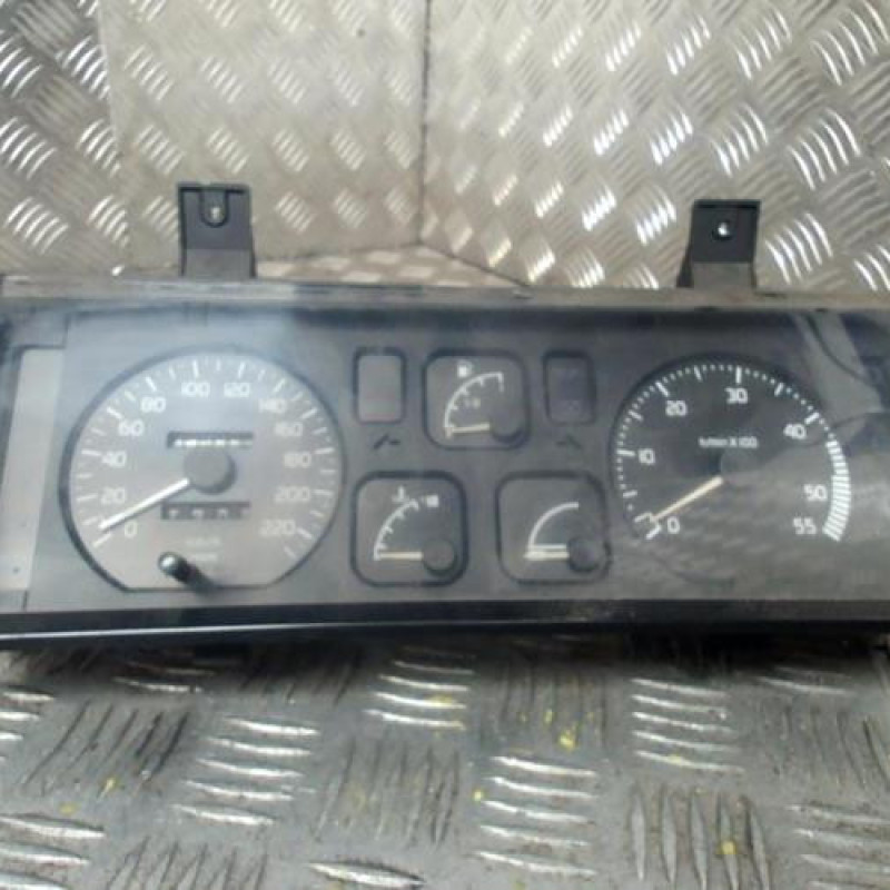 Compteur RENAULT R19 Photo n°1