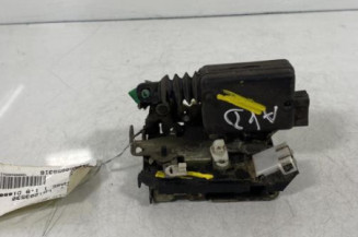 Serrure avant droit RENAULT R19