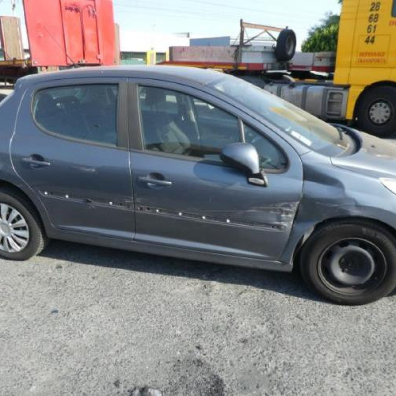 Pretensionneur de ceinture avant droit PEUGEOT 207 Photo n°5