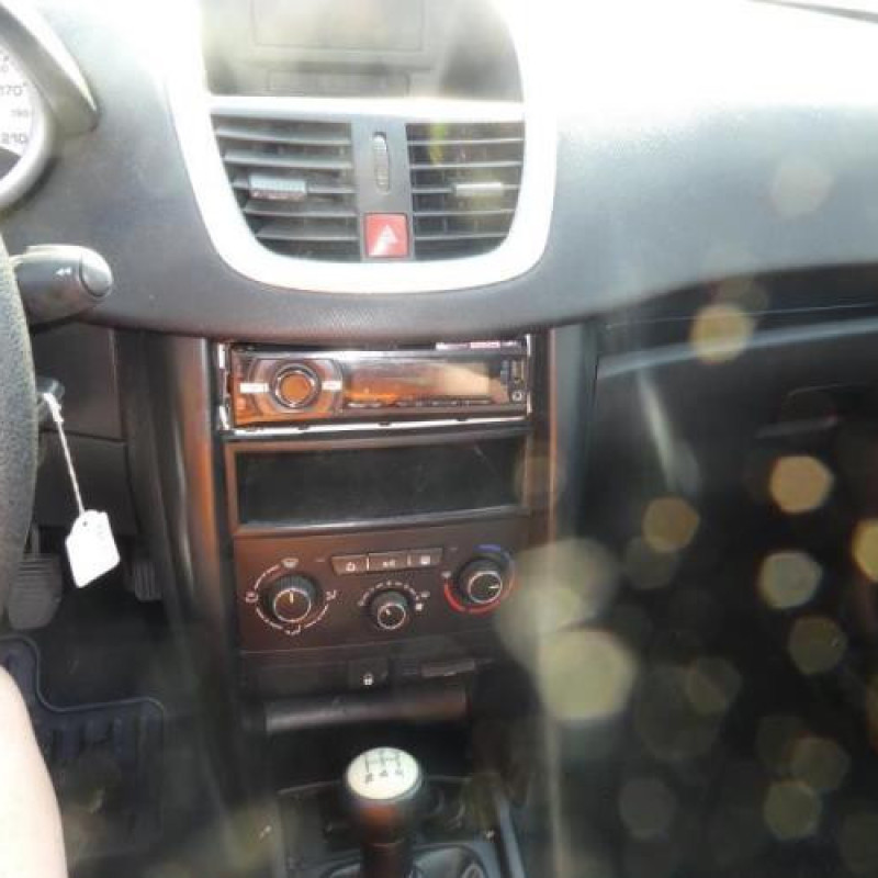 Pretensionneur de ceinture avant droit PEUGEOT 207 Photo n°10