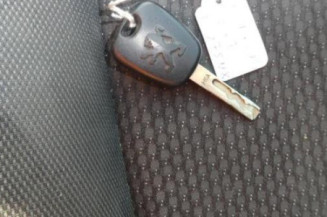 Pretensionneur de ceinture avant droit PEUGEOT 207