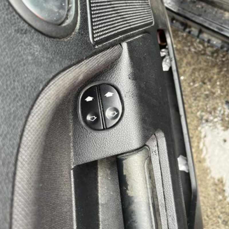 Porte avant gauche FORD FUSION Photo n°12