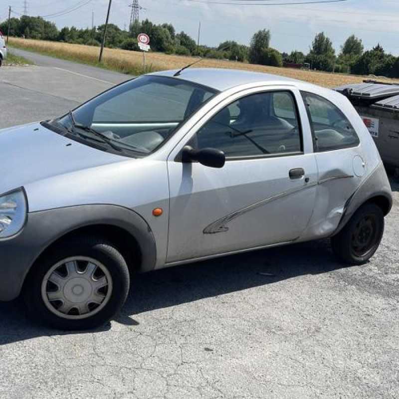 Capot FORD KA 1 Photo n°6