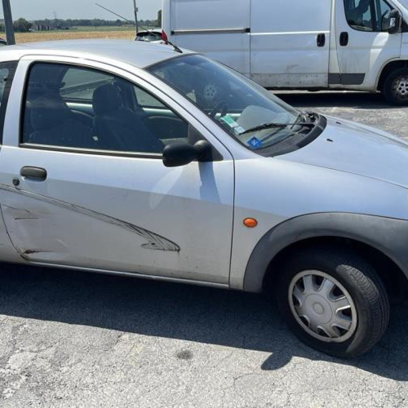 Capot FORD KA 1 Photo n°7