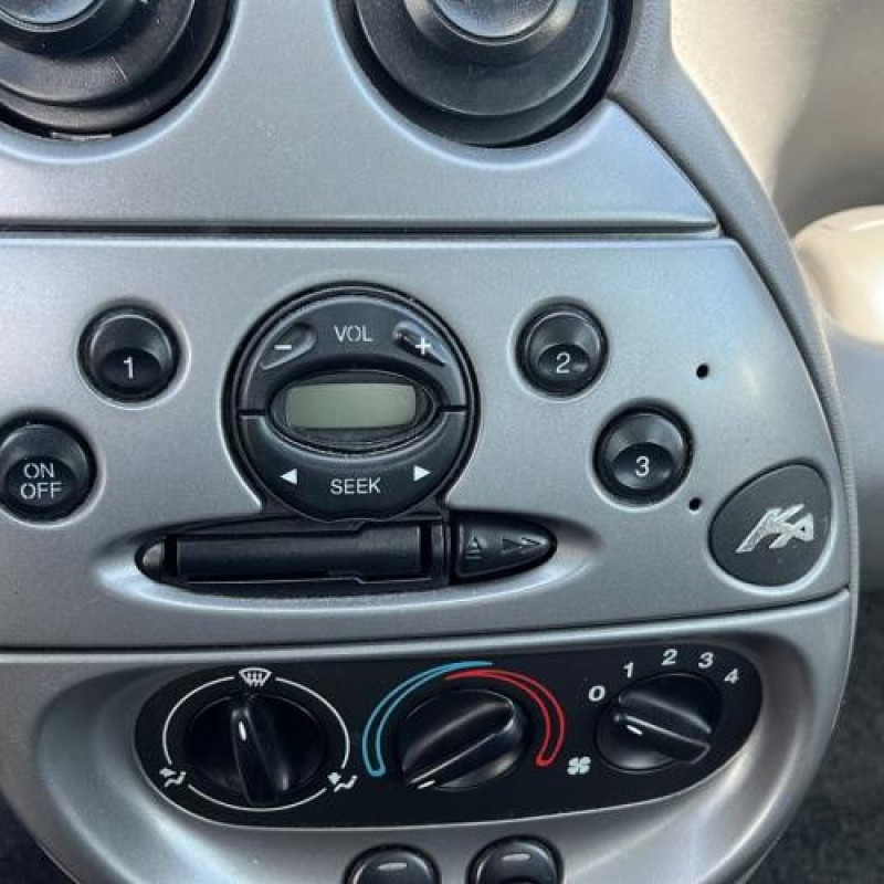 Capot FORD KA 1 Photo n°9
