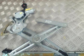 Leve vitre electrique avant gauche TOYOTA YARIS 2 Photo n°1
