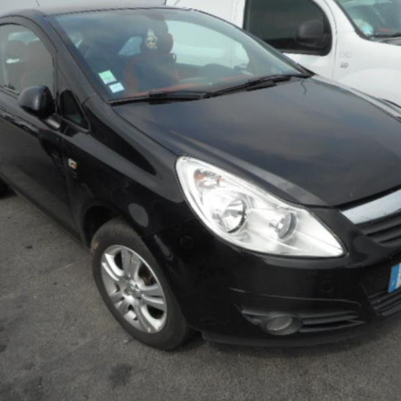 Porte avant droit OPEL CORSA D Photo n°9