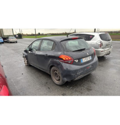 Vitre avant gauche PEUGEOT 208 1