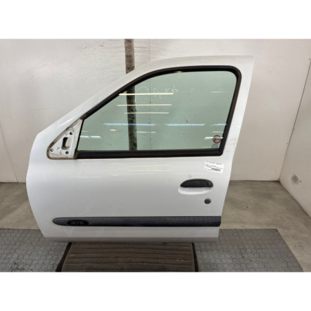 Porte avant gauche RENAULT CLIO 2 Photo n°1