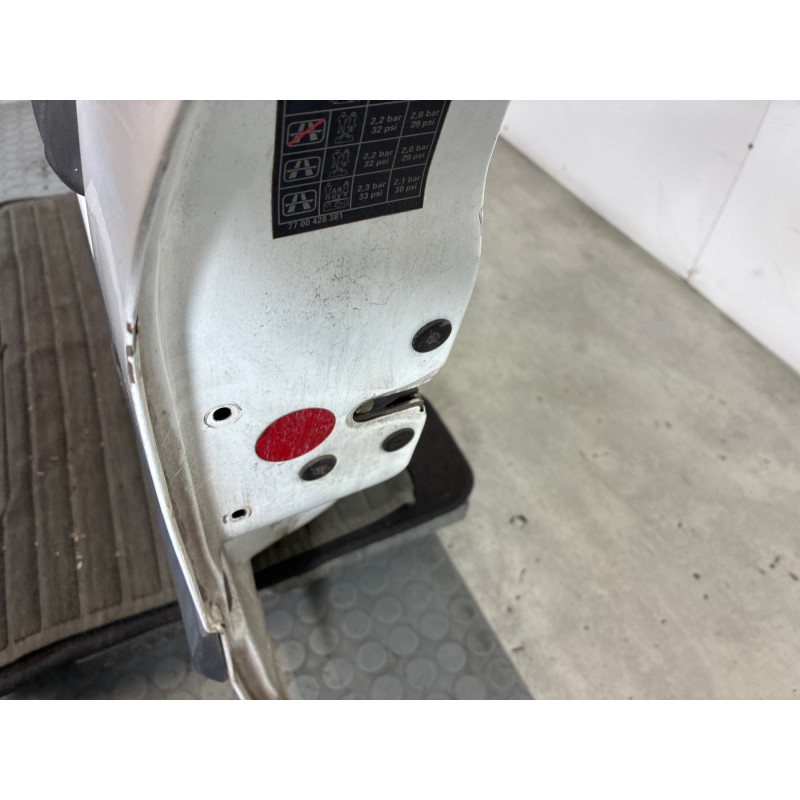 Porte avant gauche RENAULT CLIO 2 Photo n°3