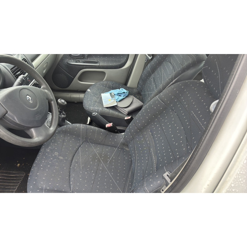 Porte avant gauche RENAULT CLIO 2 Photo n°16
