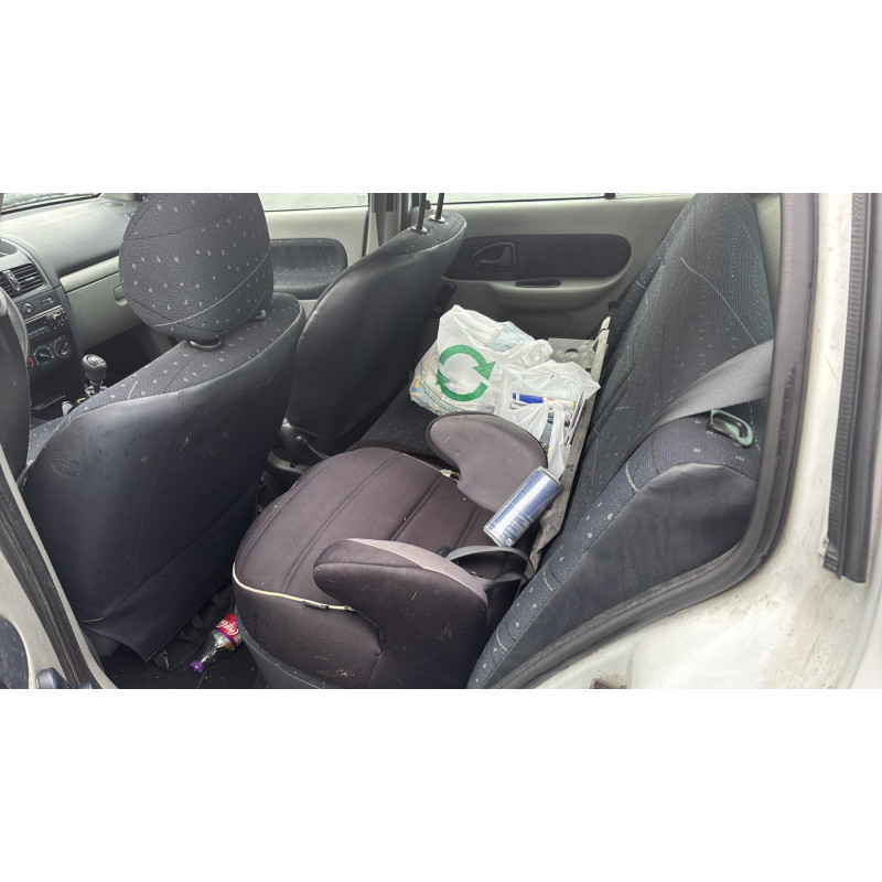 Porte avant gauche RENAULT CLIO 2 Photo n°19