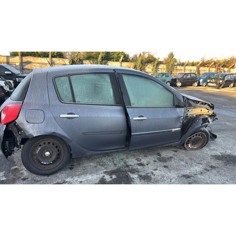 Feu arriere principal gauche (feux) RENAULT CLIO 3 Photo n°14