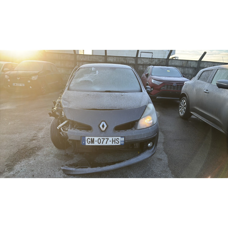 Feu arriere principal gauche (feux) RENAULT CLIO 3 Photo n°15