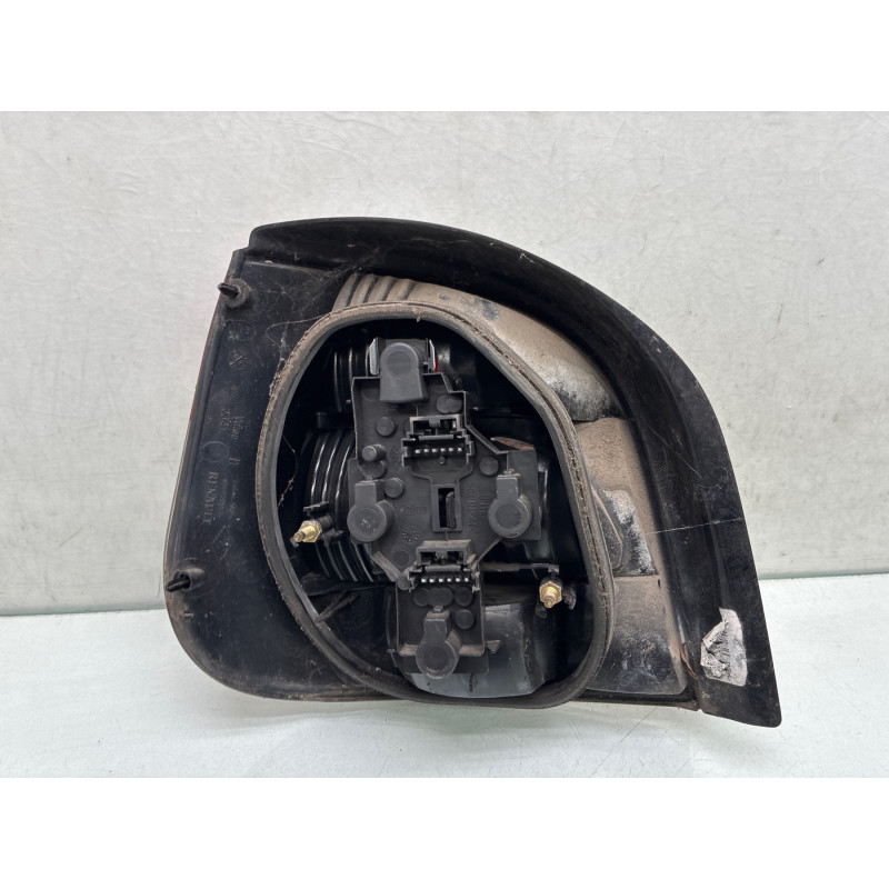 Feu arriere principal droit (feux) RENAULT SCENIC 1 Photo n°4