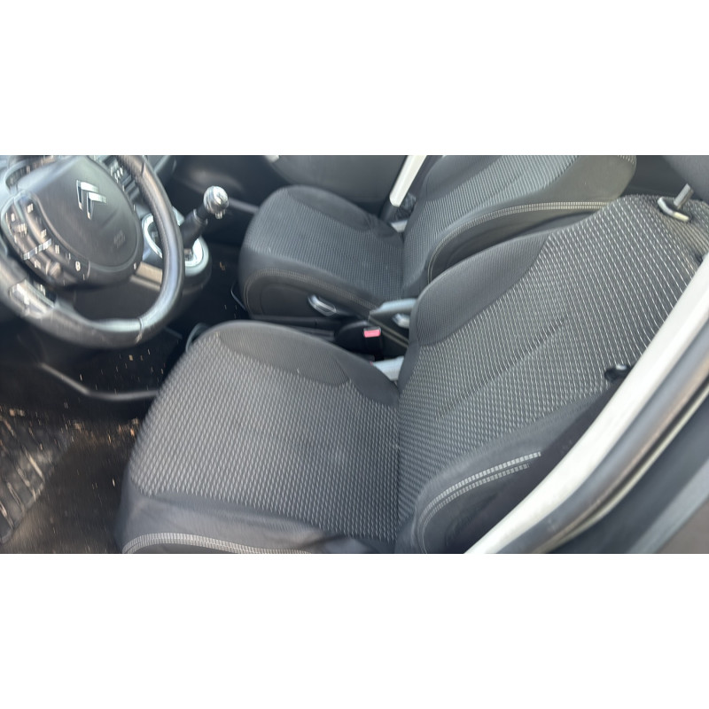 Anti brouillard arriere droit CITROEN C4 GRAND PICASSO 1 Photo n°15