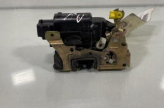Serrure avant droit RENAULT KANGOO 1