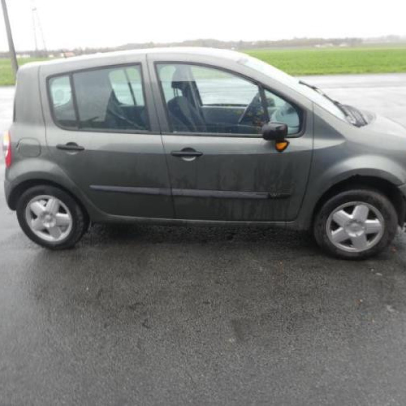 Pretensionneur de ceinture avant droit RENAULT MODUS Photo n°5