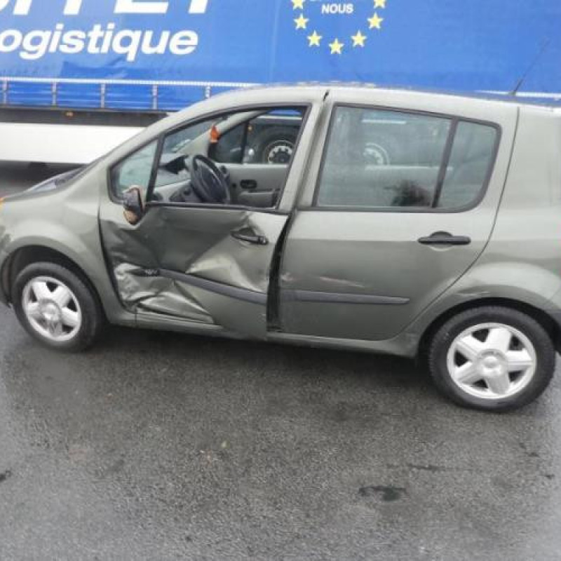 Pretensionneur de ceinture avant droit RENAULT MODUS Photo n°7
