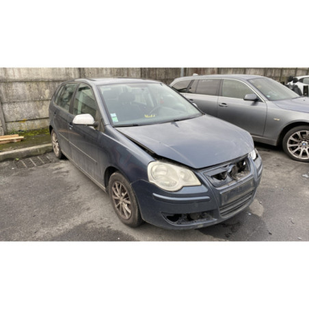 Serrure avant droit VOLKSWAGEN POLO 4